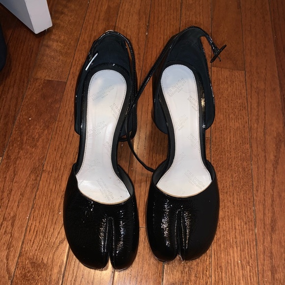 ⭐️SOLD⭐️Black Patent Margiela Tabi Mary Janes - Picture 2 of 6